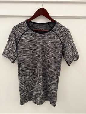 LIVI Lane Bryant | Black/Gray Space-Dye Short Sleeve Active Tee | 14/16 | GPC